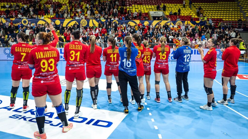 Македонија ја преслуша Србија во Охрид, моќно деби на Марковиќ на клупата!